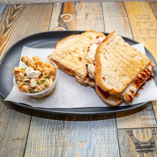 BBQ Chicken & Cheese